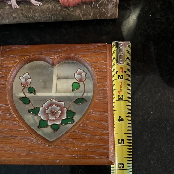 Vintage Jewelry Box - Picture 6 of 8